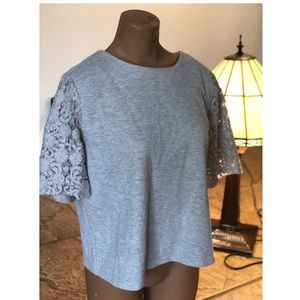 Grey sweater with Lacey sleeves